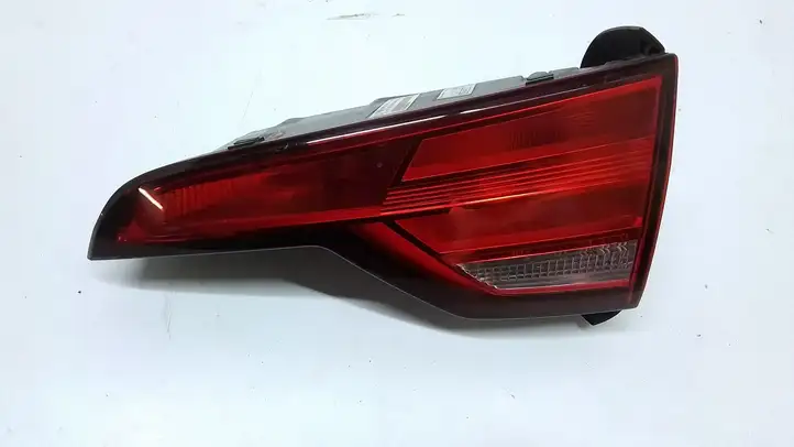 Audi A4 S4 B9 (2015 - 2019) 8W9945076 Задний фонарь в крышке багажника — фото 1