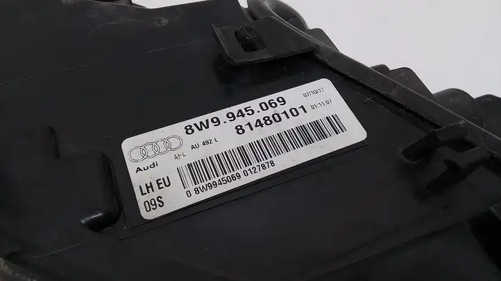 Audi A4 S4 B9 (2015 - 2019) 8W9945069 Задний фонарь в кузове — фото 2