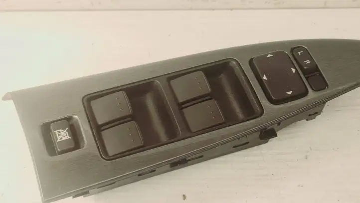 Mazda 6 (2005 - 2007) GP9G66350 Кнопка стеклоподъемников — фото 1