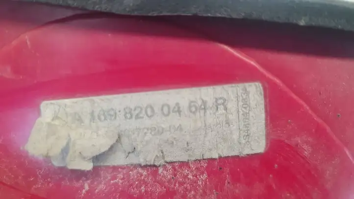 Mercedes-Benz A W169 (2004 - 2012) A1698200464R Задний фонарь в кузове — фото 3