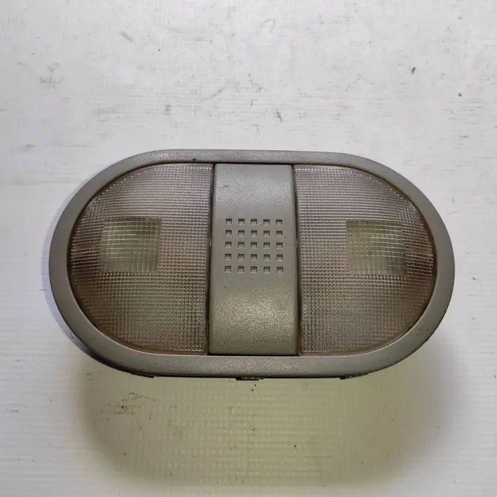 Mitsubishi Colt (2004 - 2008) MR951589 Передняя подсветка — фото 1
