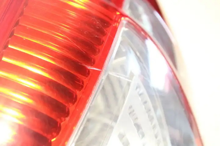 Honda CR-V (2006 - 2009) Задний фонарь в кузове — фото 2