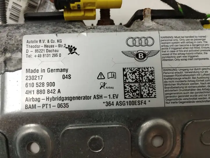 Audi A8 S8 D4 4H (2013 - 2017) 610528900 Коленная подушка безопасности — фото 5