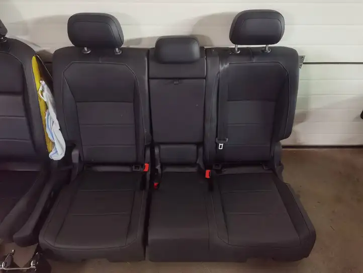 Volkswagen Tiguan Allspace (2017 - ) Комплект отделки дверей — фото 9