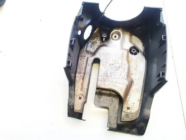 Mazda 3 II (2009 - 2011) bbp3 Обшивка рулевой колонки — фото 3