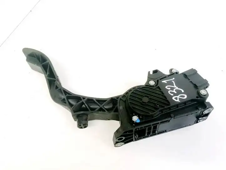 Audi A1 (2010 - 2014) 0280755067 Педаль акселератора — фото 1