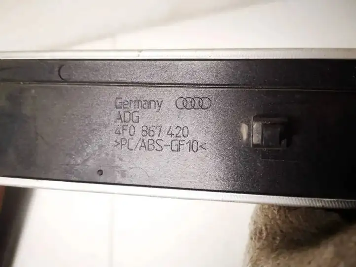 Audi A6 S6 C6 4F (2004 - 2008) 4f0867420 Прочие детали салона — фото 3