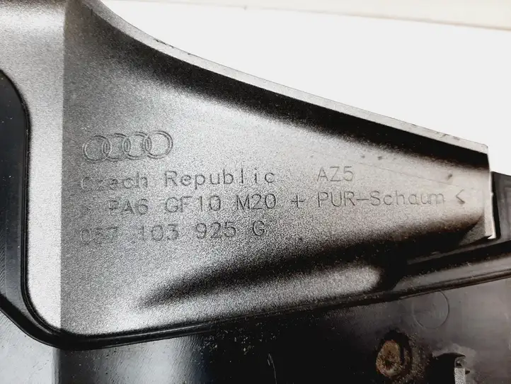 Audi A8 S8 D4 4H (2010 - 2014) 057103925G Крышка двигателя декоративная — фото 8