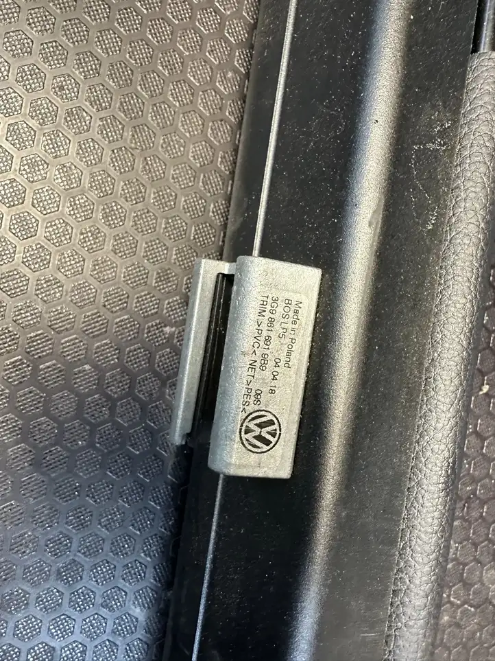 Volkswagen PASSAT B8 (2015 - ) 3G98616919B9 Шторка — фото 2