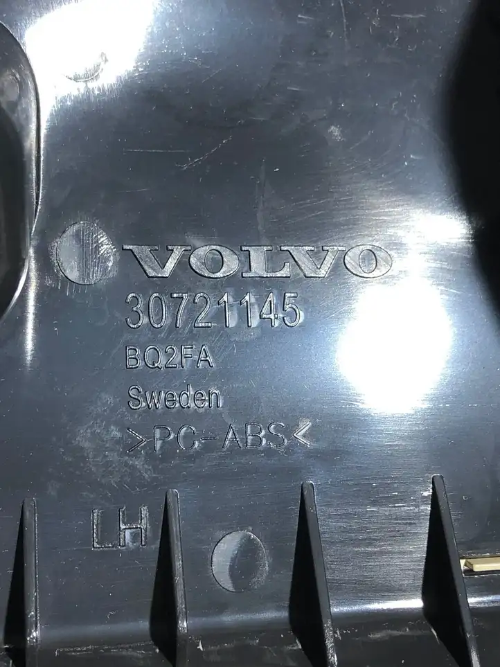 Volvo XC60 (2008 - 2013) 30721145 Верхняя обшивка стойки B — фото 3