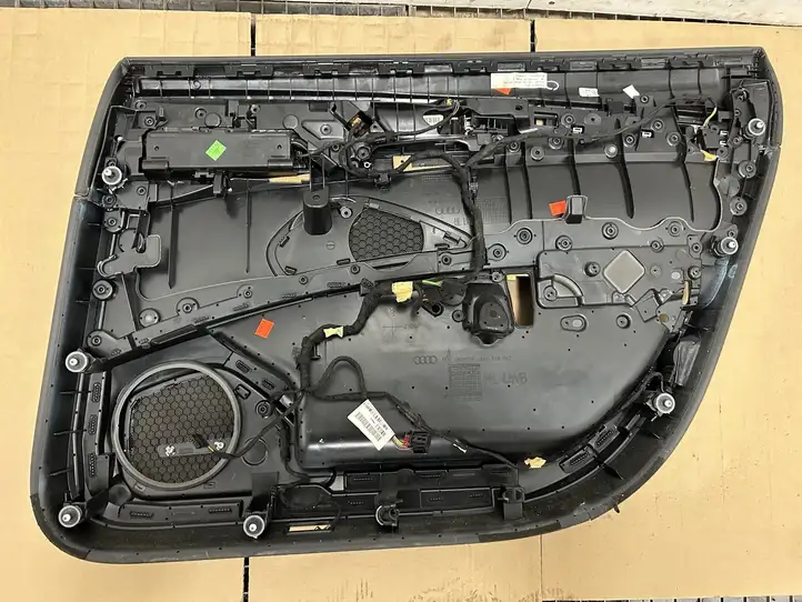 Audi A8 S8 D4 4H (2013 - 2017) 4H4867317 Обшивка задней двери — фото 12