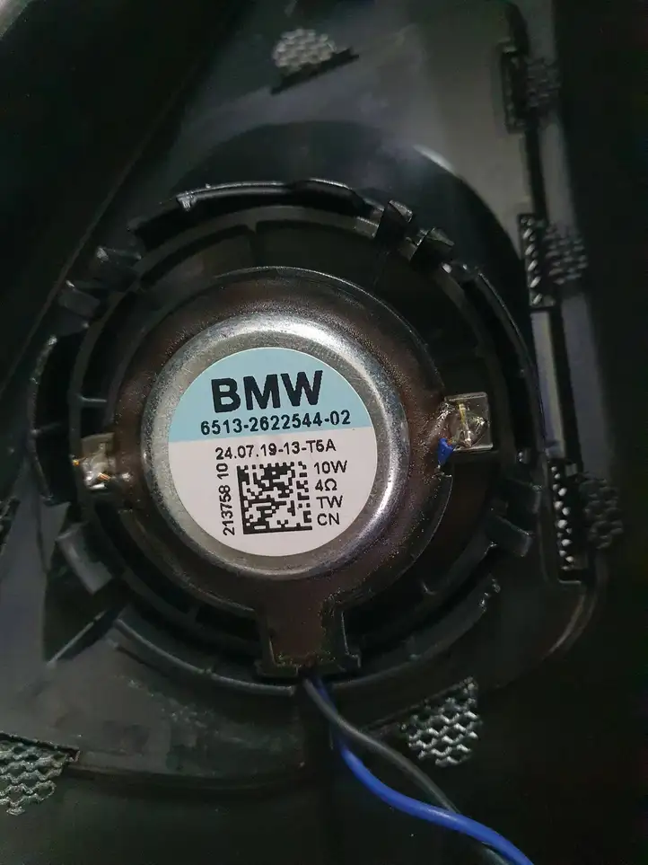 BMW 3 G20 G21 (2019 - ) 7447171 Накладка стекла передней двери — фото 4