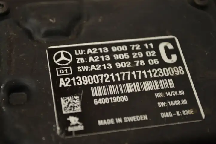Mercedes-Benz E W238 (2017 - ) a2139007211 Камера в лобовом стекле — фото 3