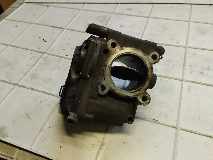 Mazda 5 (2005 - 2010) 0013002126J11 Дроссельная заслонка — фото 5