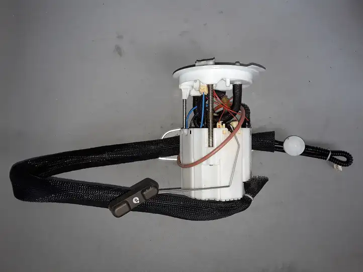 Volvo XC60 (2013 - 2017)  31274669 Насос топлива (в топливном баке)