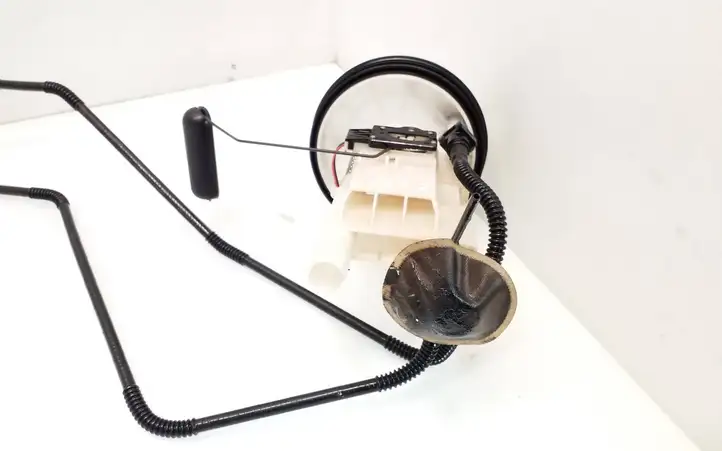 Subaru Outback (2009 - 2014)   Датчик уровня топлива