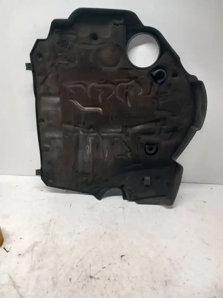 BMW 1 E81 E87 (2004 - 2011) Крышка двигателя декоративная — фото 2