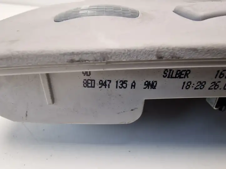 Audi A4 S4 B6 8E 8H (2000 - 2006) 8E0947135A Передняя подсветка — фото 3