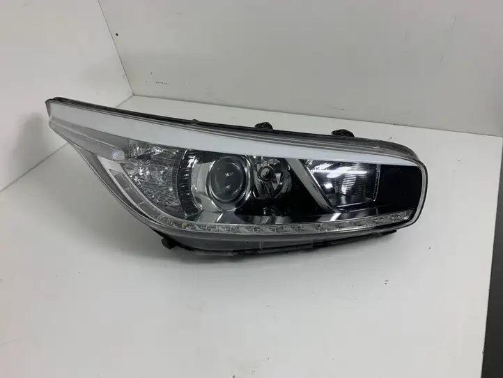 Kia Ceed (2015 - 2018) 92102A2XXX Передняя фара — фото 1