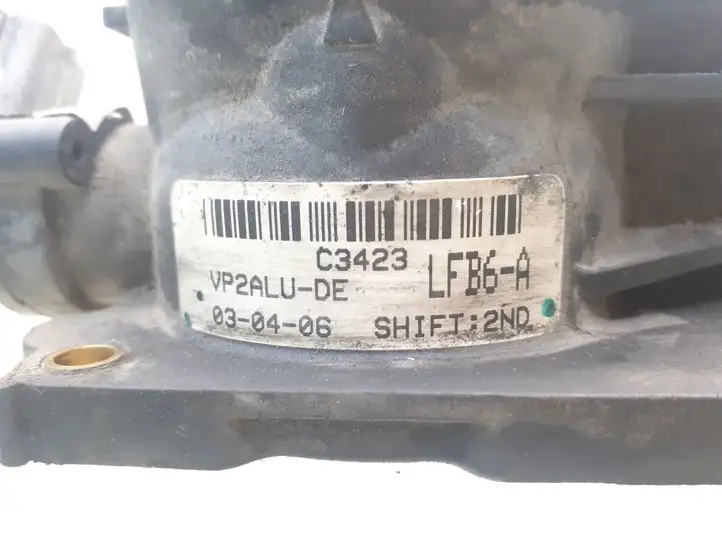 Mazda 5 (2005 - 2010) LFB6A Дроссельная заслонка — фото 3