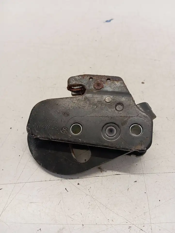 Volkswagen Transporter-Caravelle (2003 - 2009)  7H0883389D Замок опоры спинки сиденья