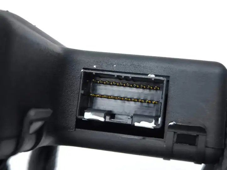 Maserati Quattroporte   G3000SSFTS10P  Моторчик сиденья