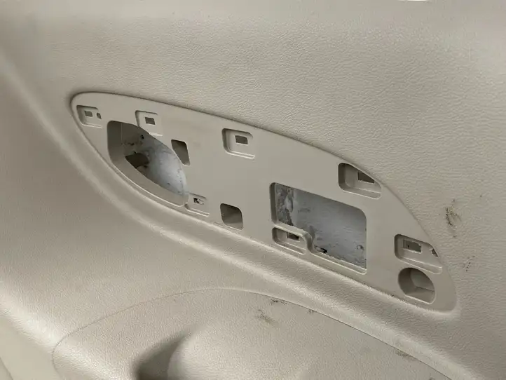 Chrysler Pacifica (2016 - ) 5RJ23PD2AG Верхняя боковая отделка заднего сиденья — фото 19