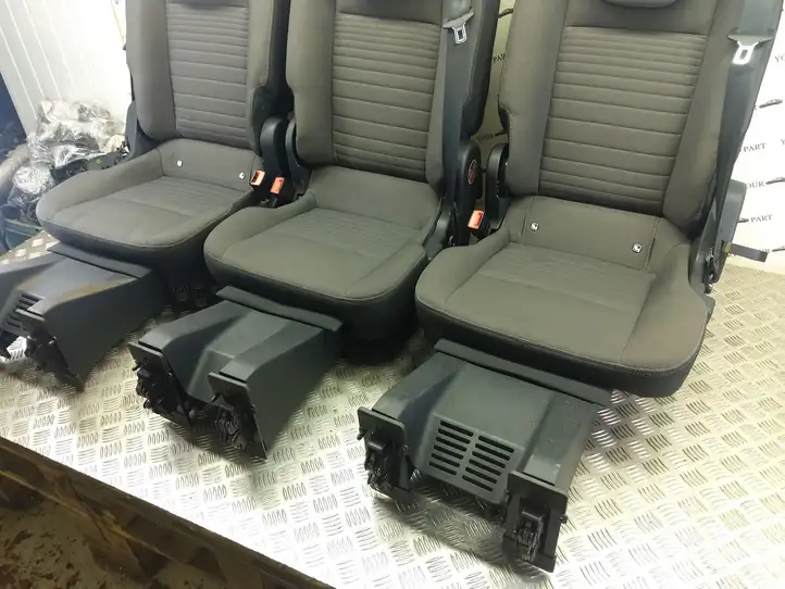 Ford Transit Custom Заднее сиденье — фото 11