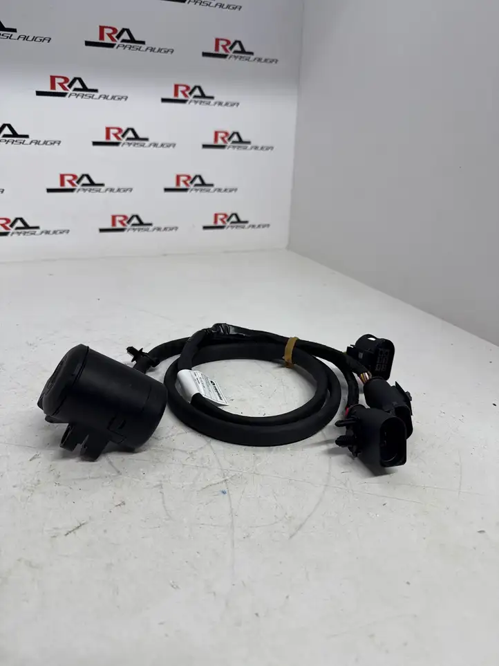 BMW 3 F30 F35 F31 (2012 - 2018) 303391321042 Дополнительные крепления фаркопа — фото 1