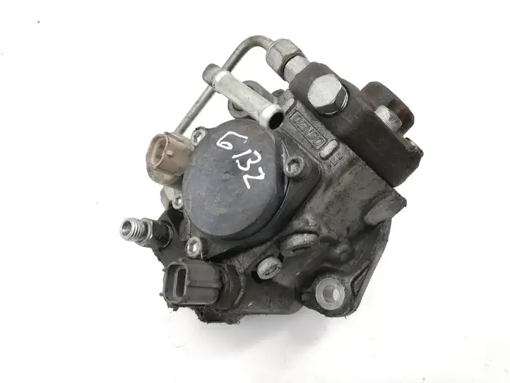 Toyota RAV 4 (XA30) (2006 - 2016) 221000R010 Топливный насос — фото 1