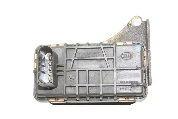 Land Rover Freelander 2 - LR2 (2006 - 2010) 6NW009483 Электропривод турбины — фото 1
