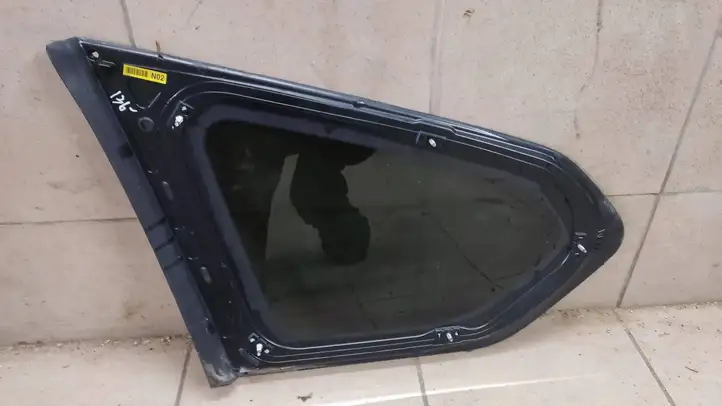 Hyundai Santa Fe (2018 - 2020) Заднее боковое стекло — фото 4