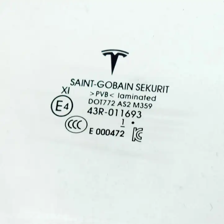 Tesla Model 3 (2017 - 2023) 43R011693 Стекло передней двери — фото 6