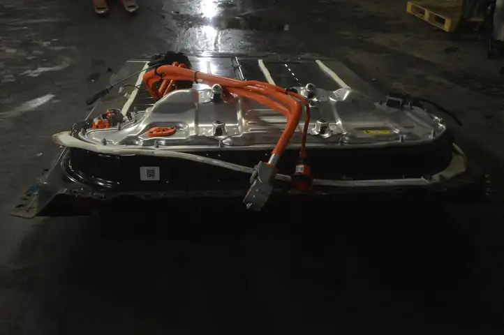 Tesla Model Y (2019 - 2024) 152619301B Аккумулятор гибридного / электрического автомобиля — фото 9