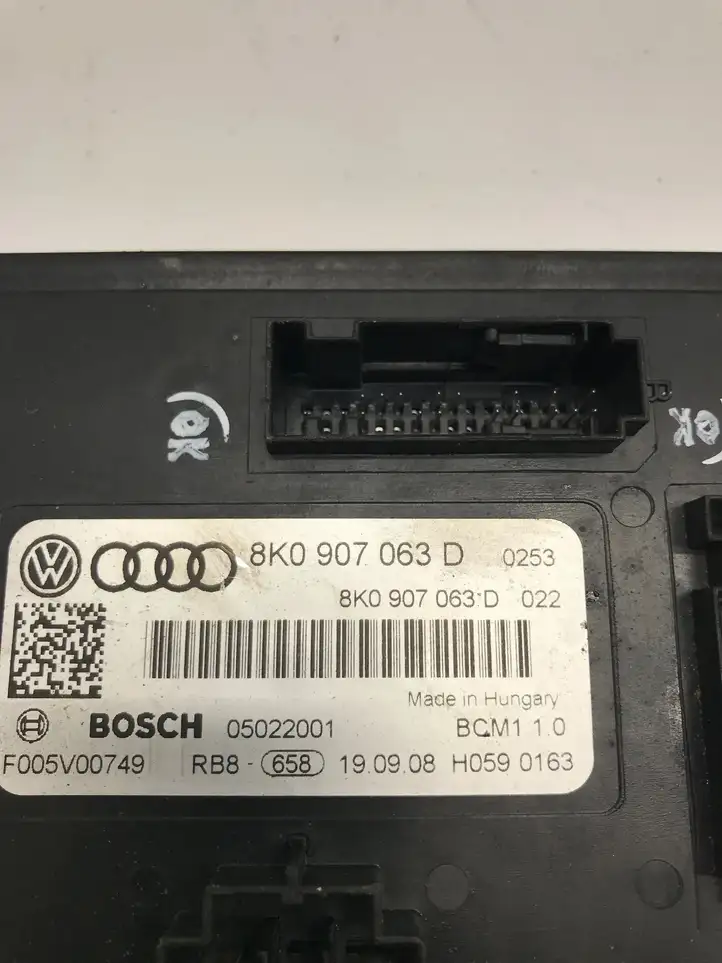 Audi A5 8T 8F (2007 - 2011) 8K0907063D Модуль комфорта — фото 4