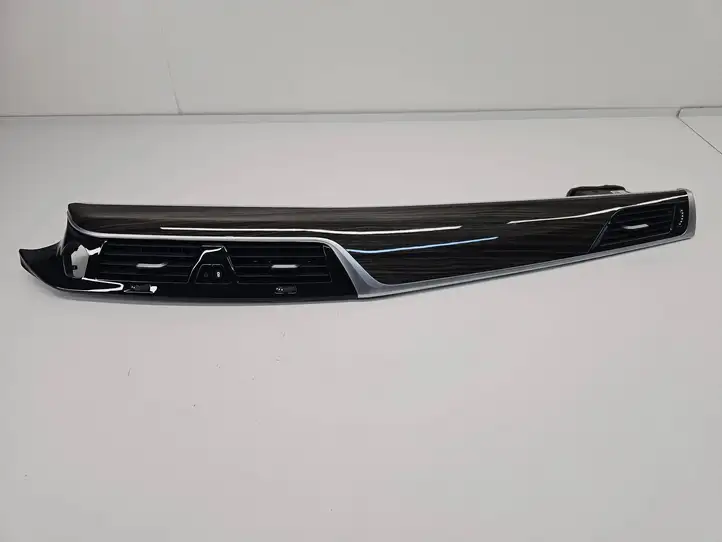 BMW 5 G30 G31 (2016 - ) 9378022 Отделка внутренней панели салона — фото 1