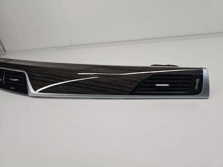 BMW 5 G30 G31 (2016 - ) 9378022 Отделка внутренней панели салона — фото 3