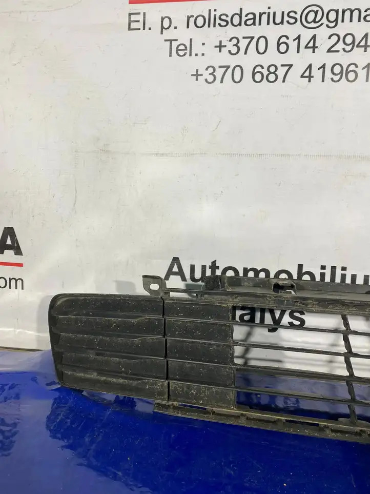 Toyota Prius+ (ZVW40) (2011 - 2018) 5311247050 Нижняя решетка переднего бампера — фото 3