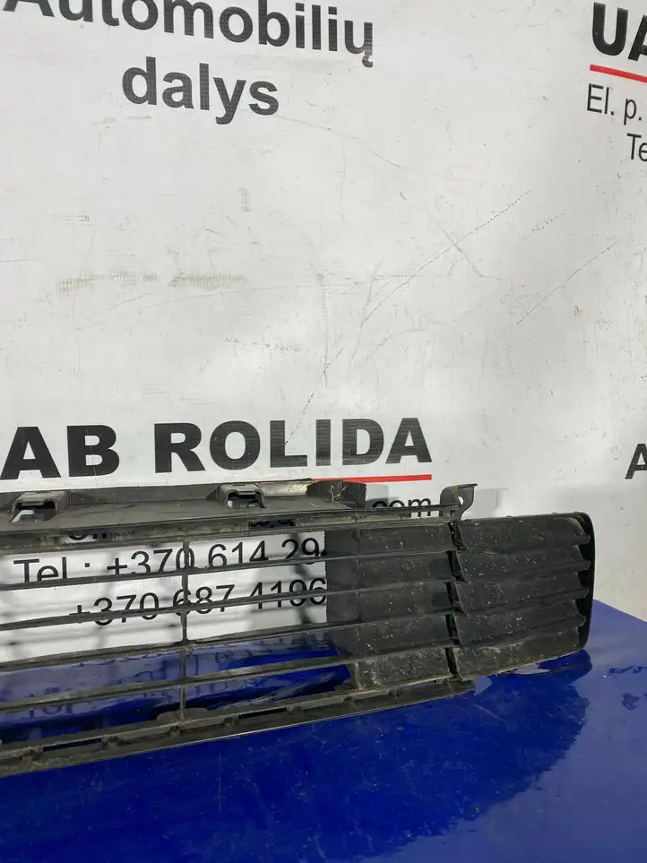 Toyota Prius+ (ZVW40) (2011 - 2018) 5311247050 Нижняя решетка переднего бампера — фото 5