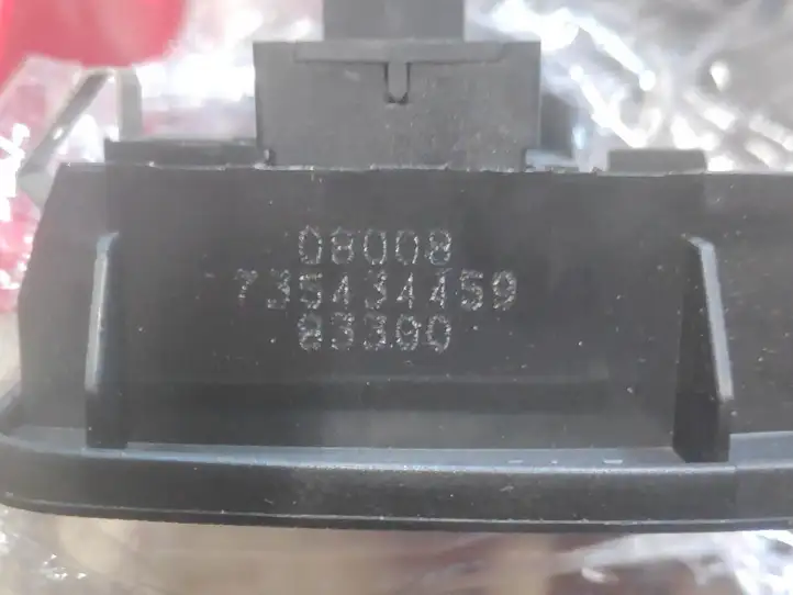 Fiat Bravo (2007 - 2014) B365 Кнопка стеклоподъемников — фото 9