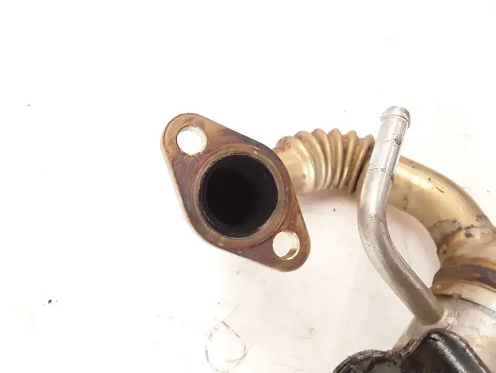 Toyota Corolla E120 E130 (2004 - 2007) Охладитель клапана EGR — фото 7