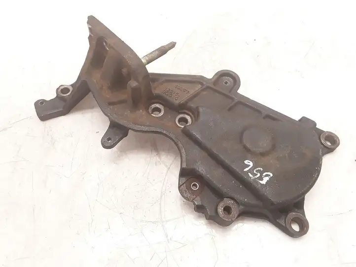 Toyota Corolla E120 E130 (2004 - 2007) 123150G010 Кронштейн двигателя — фото 4