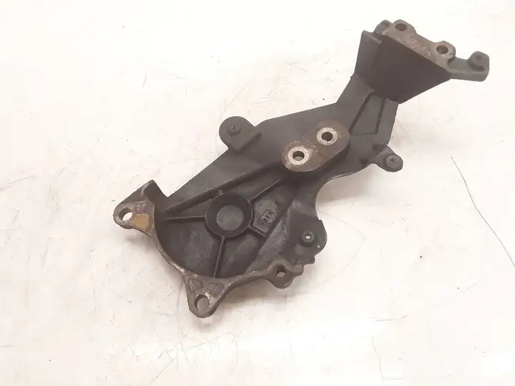 Toyota Corolla E120 E130 (2004 - 2007) 123150G010 Кронштейн двигателя — фото 5