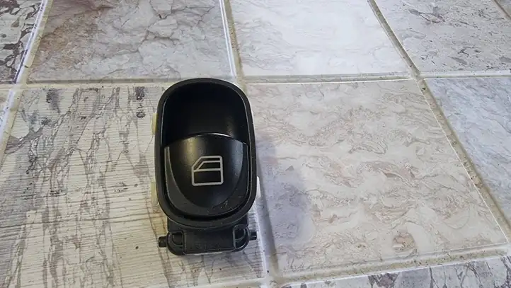 Mercedes-Benz C AMG W203 (2000 - 2007) A2038200210 Блок кнопок стеклоподъемников — фото 1