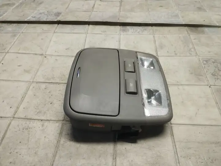 Hyundai Santa Fe (2000 - 2005) 92830390 Передняя подсветка — фото 3