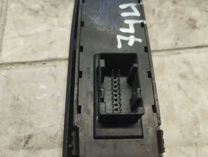 Fiat Stilo (2001 - 2010) B569 Кнопка стеклоподъемников — фото 4