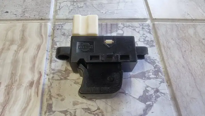 Nissan Primera (2001 - 2008) 88207 Блок кнопок стеклоподъемников — фото 4