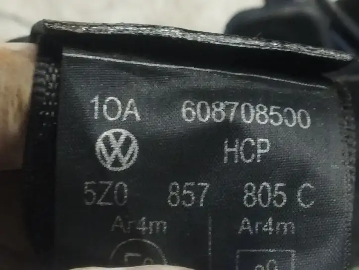 Volkswagen Fox (2009 - 2011) 5Z0857805C Задний ремень безопасности — фото 3