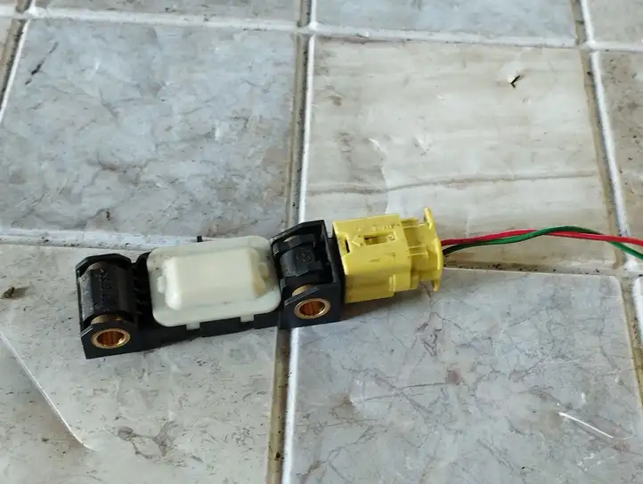Nissan Note (E11) (2006 - 2014) 0285003019 Датчик удара SRS — фото 1