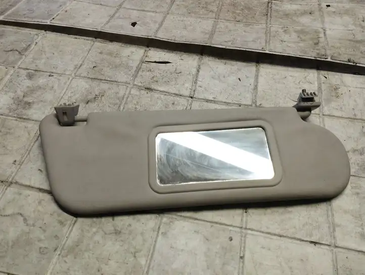 Opel Zafira A (1999 - 2003) 09153069 Солнцезащитный козырек — фото 1